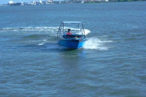 Kadamakudi - High Speed Boats 30 HP - Image 4