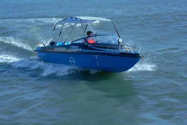 Kadamakudi - High Speed Boats 30 HP